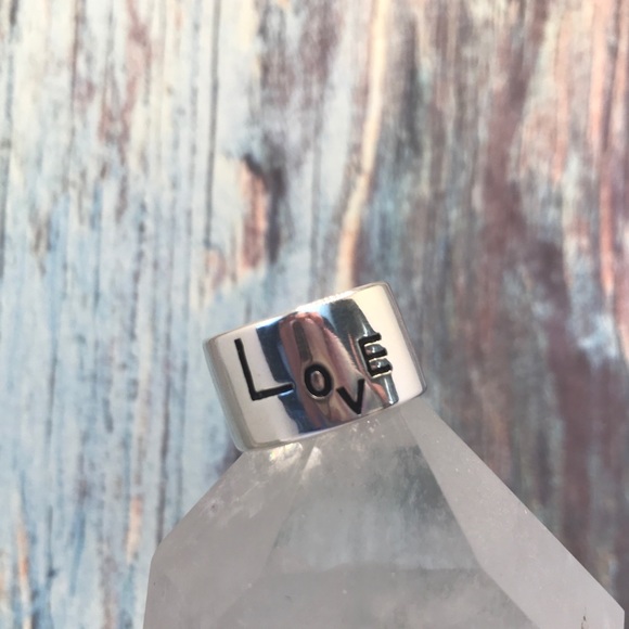 Wide band silver LOVE ring - Picture 3 of 6